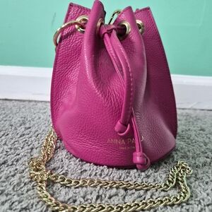 Anna Paola Bucket Bag - Magenta